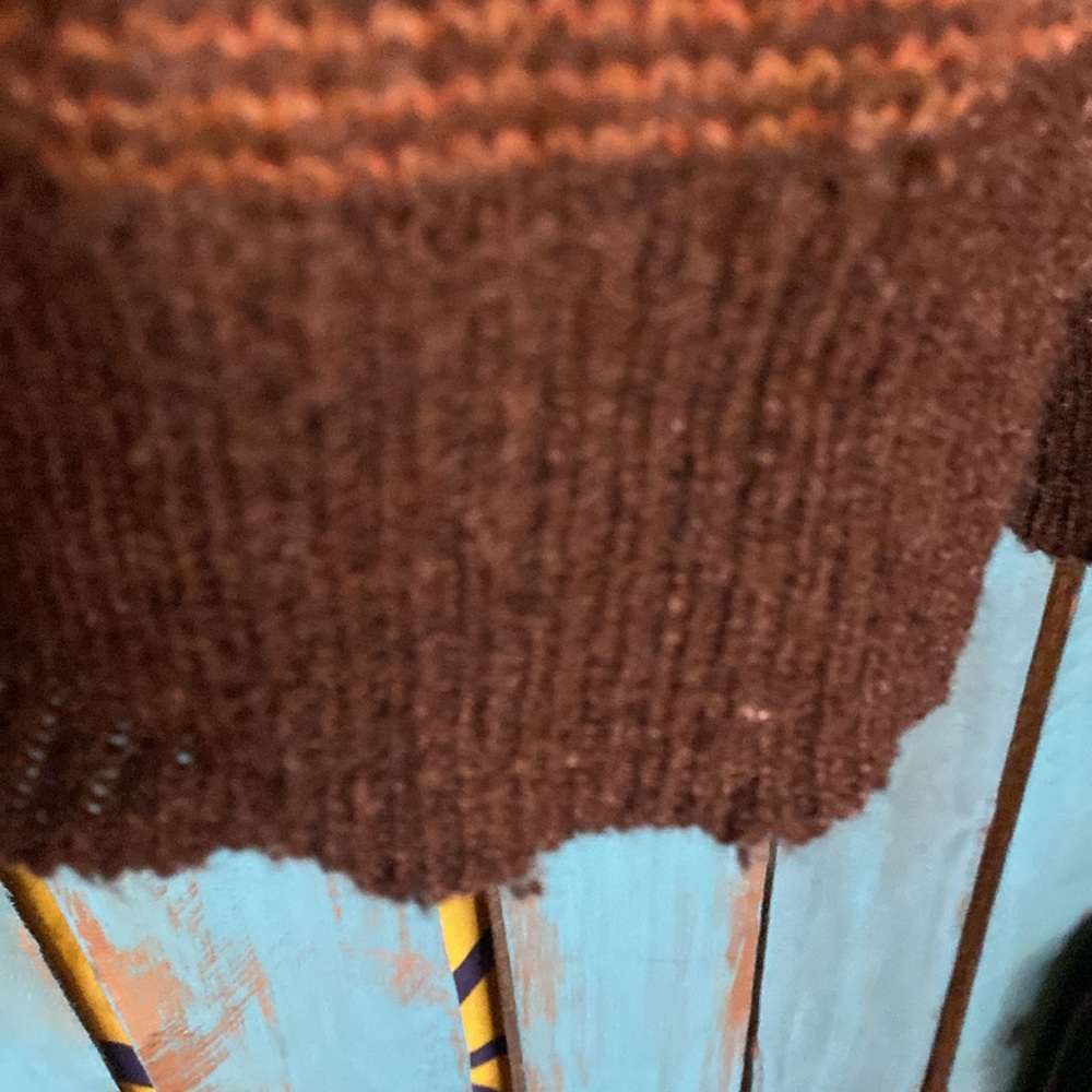 Vintage Career Club v neck sweater size Large tan and brown shades made in USA - Picture 4 of 5